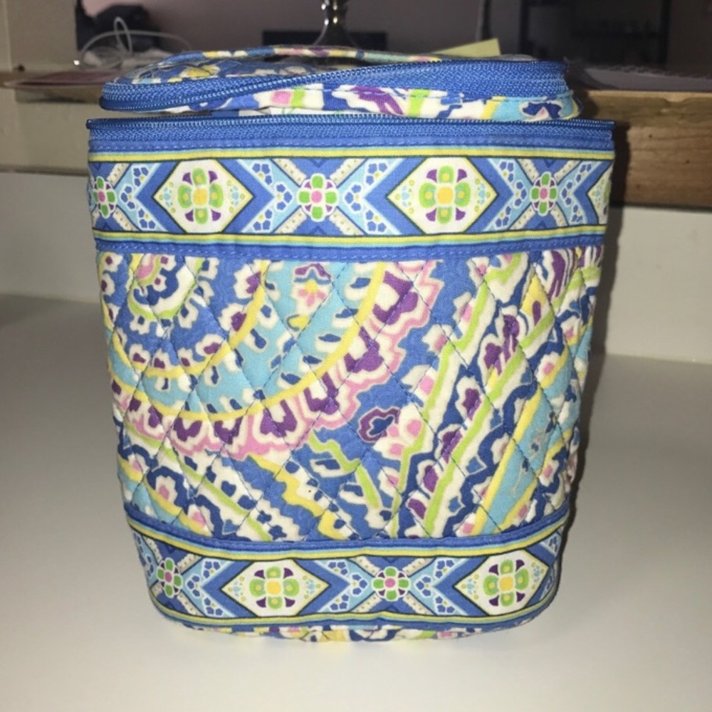 Brand New Vera Bradley small lunchbox